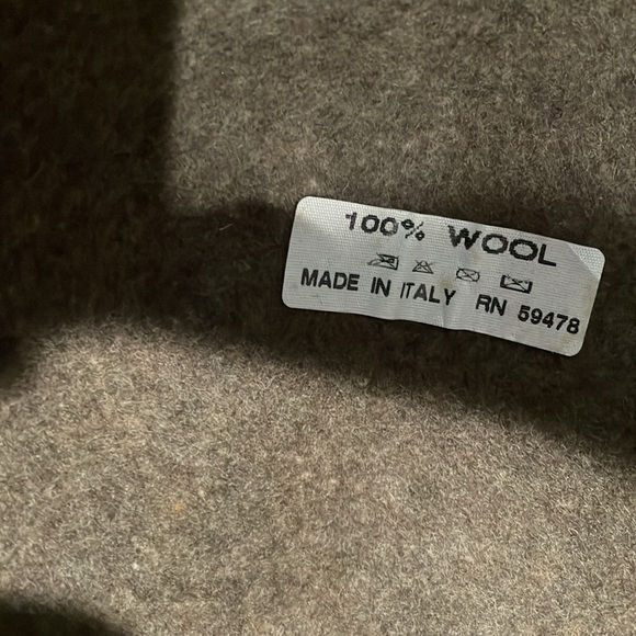 Made in Italy 100% Wool leaf design bucket hat - Picture 6 of 7